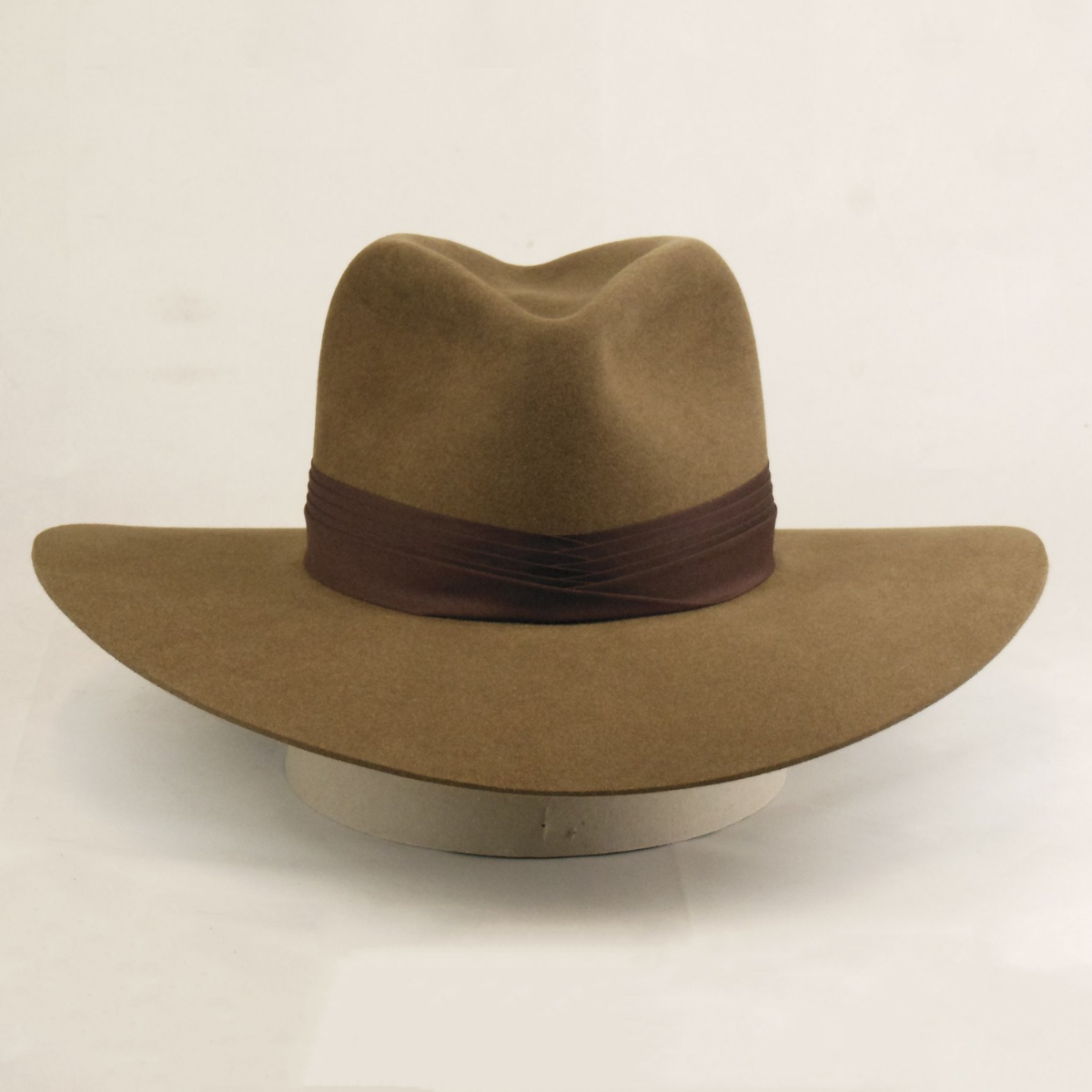 Adventure-Ready Classic Fedora Hat - Image 2