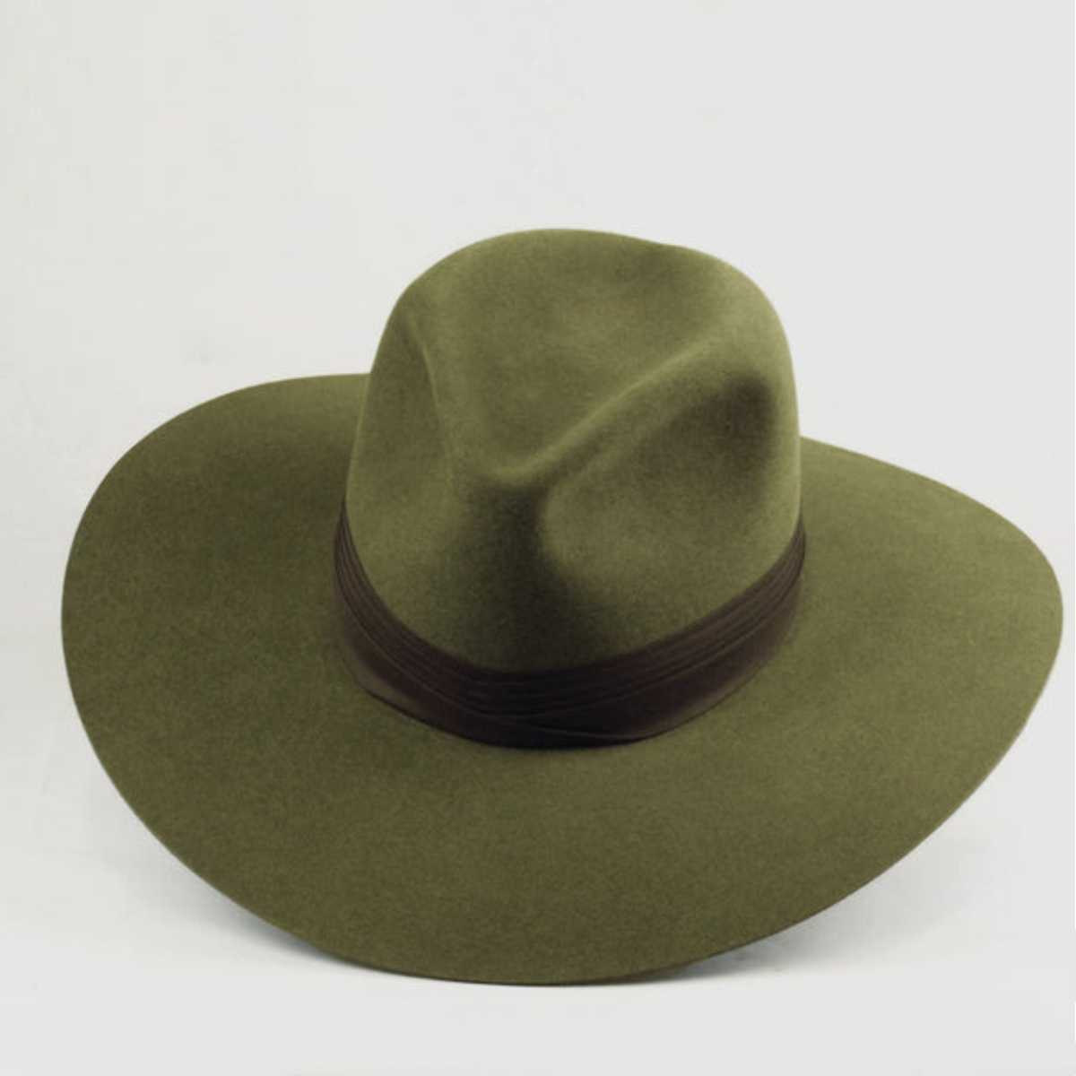 Adventure-Ready Classic Fedora Hat - Image 7