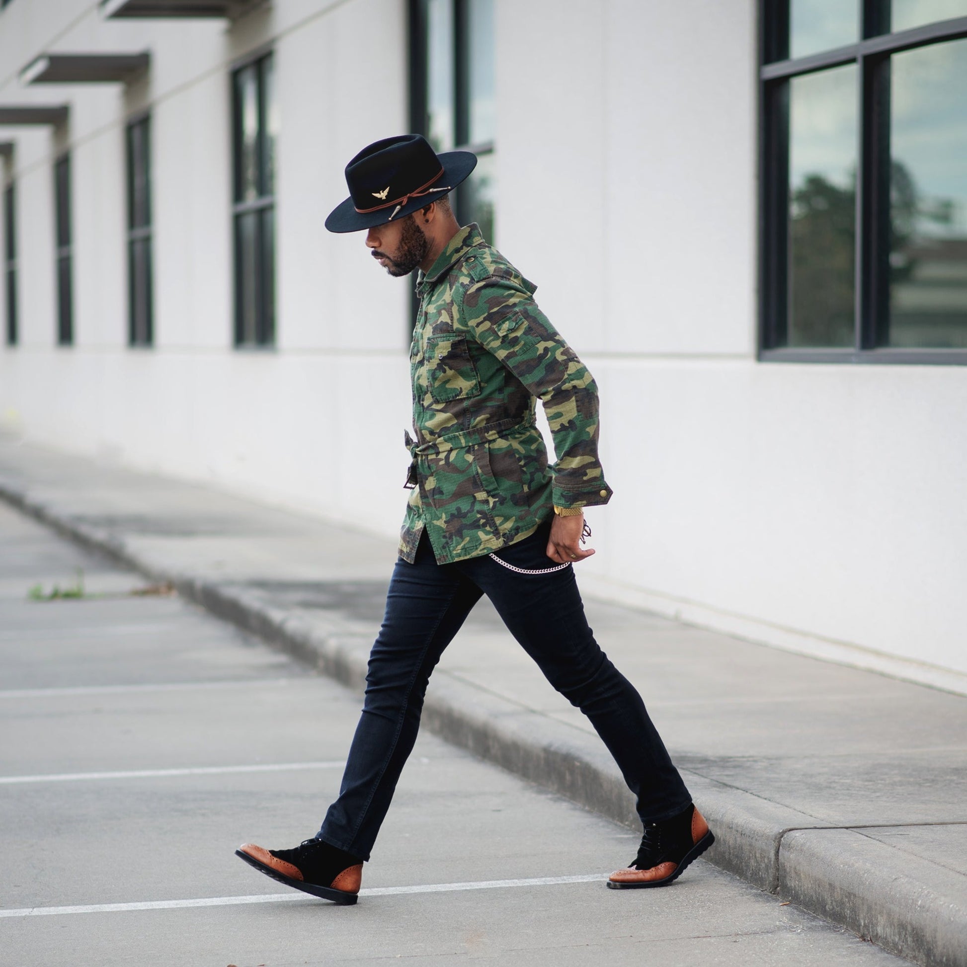 Classic Men's Felt Black Fedora Hat - Image 21