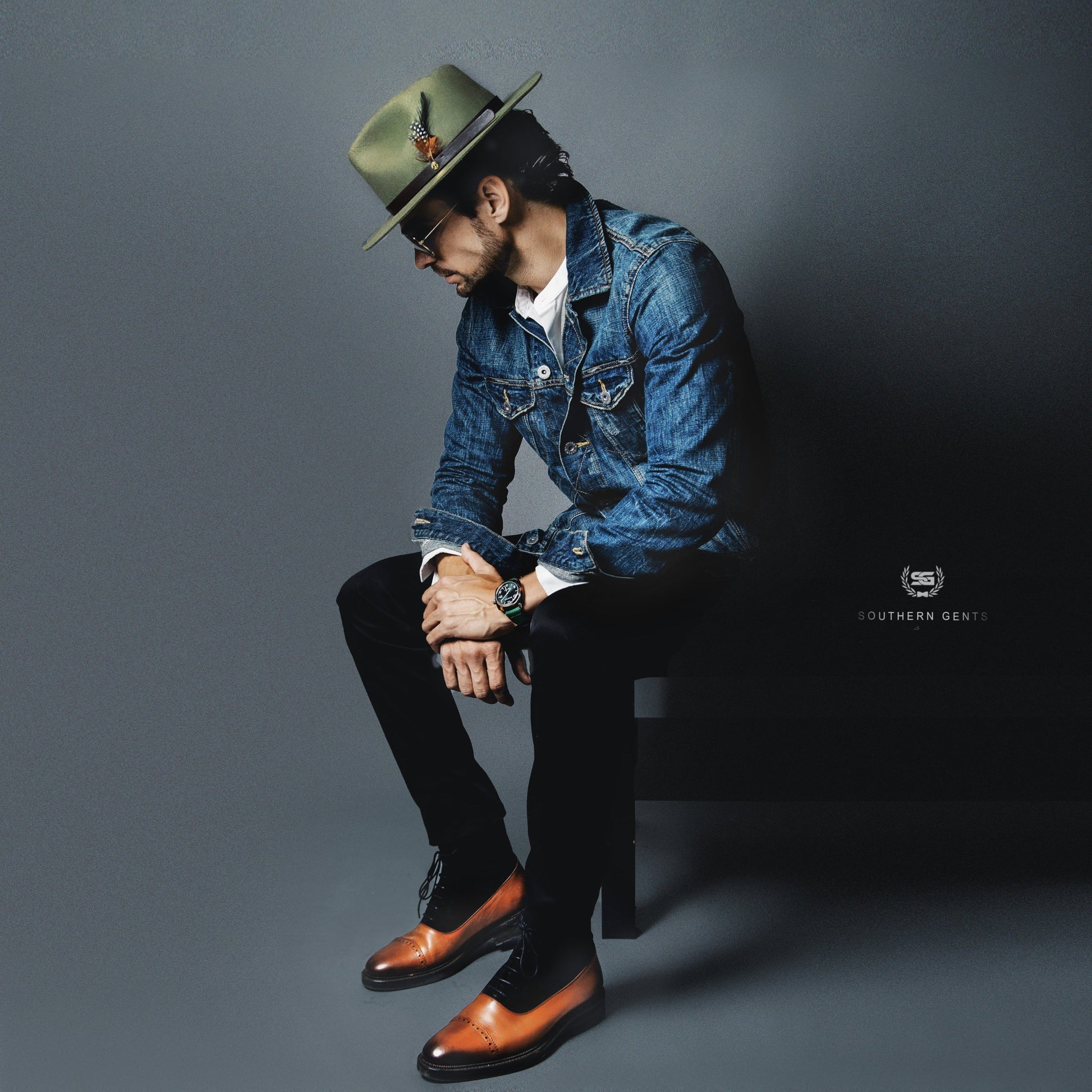 Dapper Men's Felt Fedora Hat–Black - Image 16