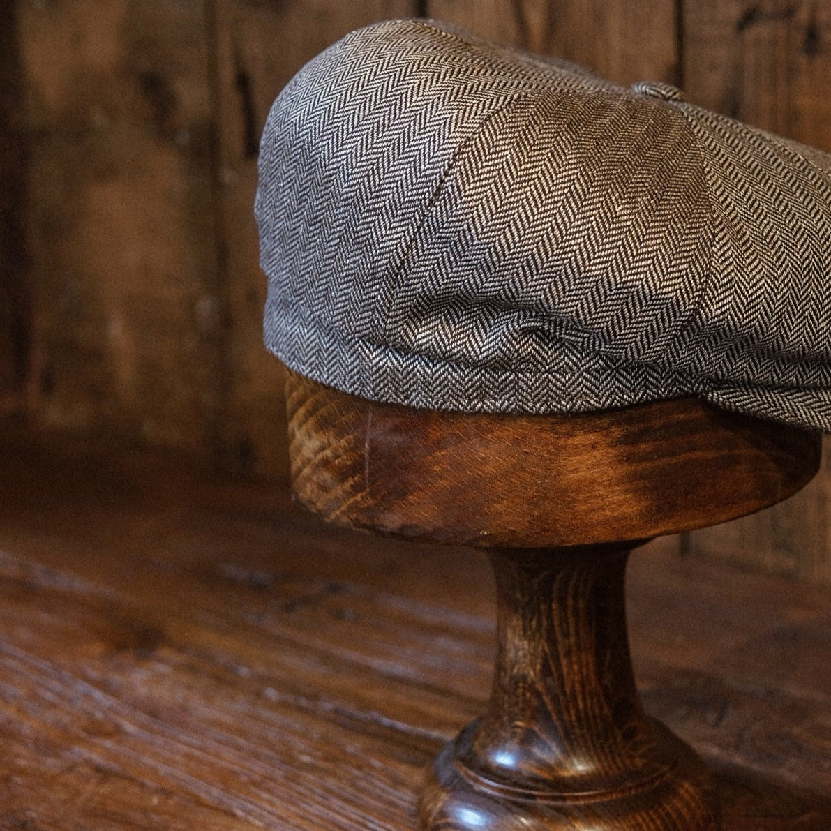 Eight Piece Grey Herringbone Linen Newsboy Cap - Image 5