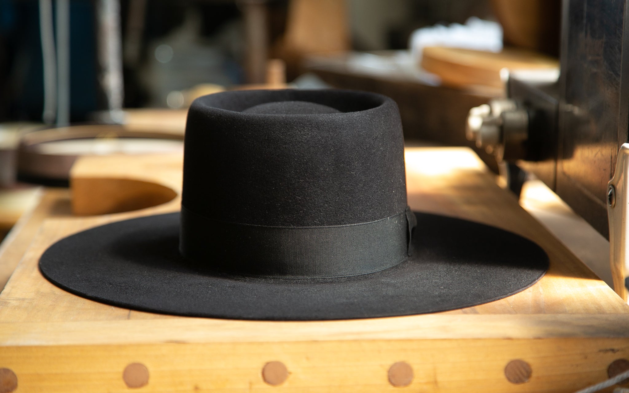 Hateful Eight-2015 Hat Replica - Image 5
